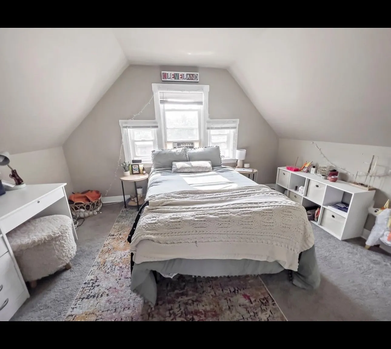5 bed, 2.5 bath, 2500 sqft, $2,950 — Photo 3