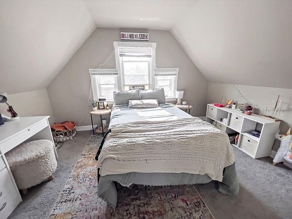 3rd image of 3236 Bishop St #1