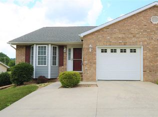 28 New Brunswick Rd, Fishersville, VA 22939