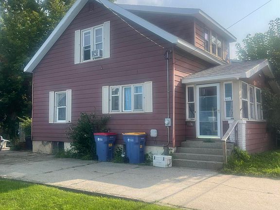 2nd image of 527 Cordelia St SW