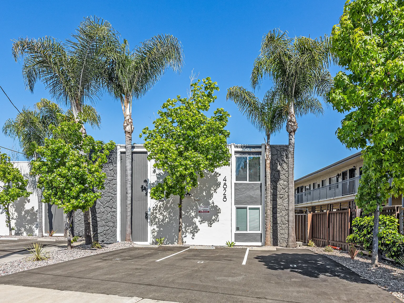 1 bed, $2,195 — Photo 2