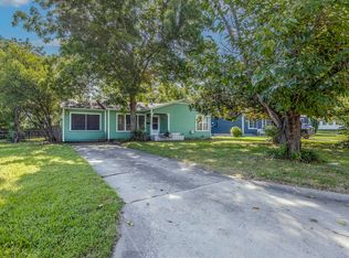 217 SE Tarrant Ave, Burleson, TX 76028