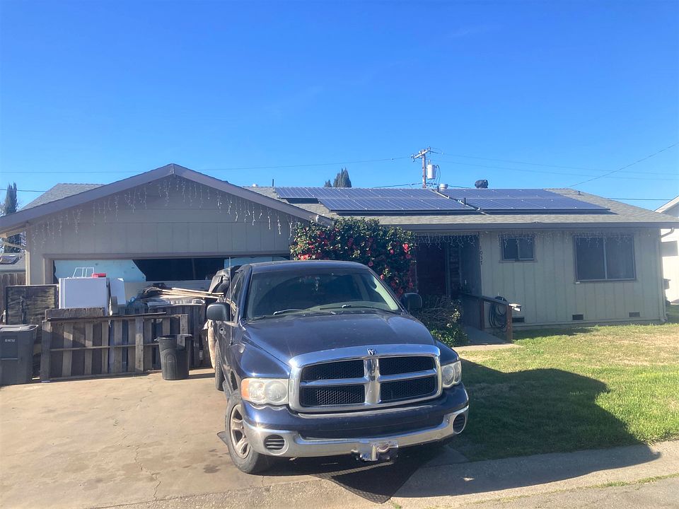 1st image of 1037 Hedge Ave