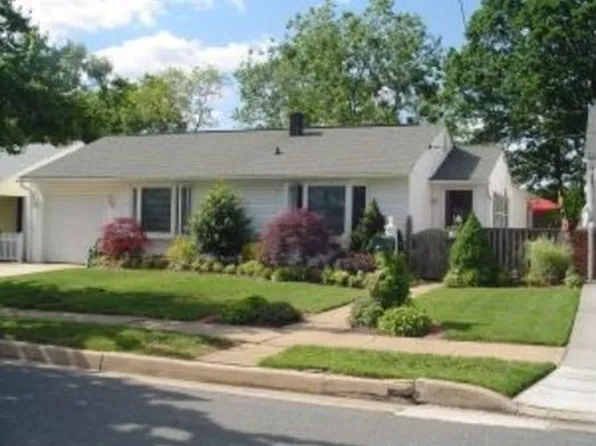 310 Mardo Ave, Baltimore, MD 21227