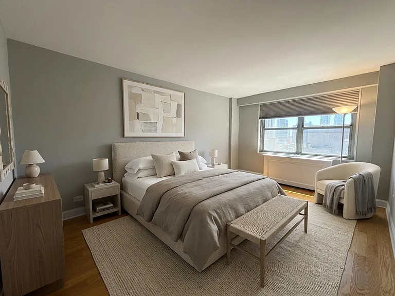 132 E 35th St #17F — Photo 6