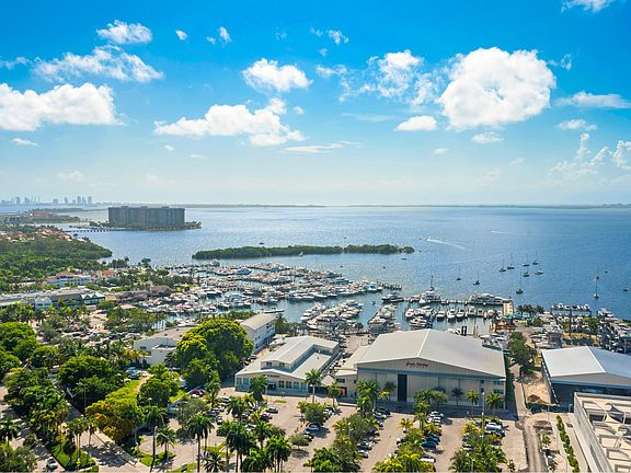 5th image of 2669 S Bayshore Dr #2001N