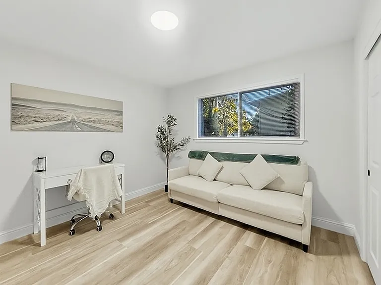 139 Glacier Ct — Photo 9