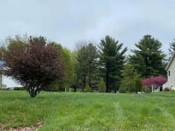 882 Winesap Dr, Howard, OH 43028