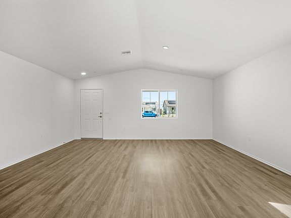 Living Room View to Front