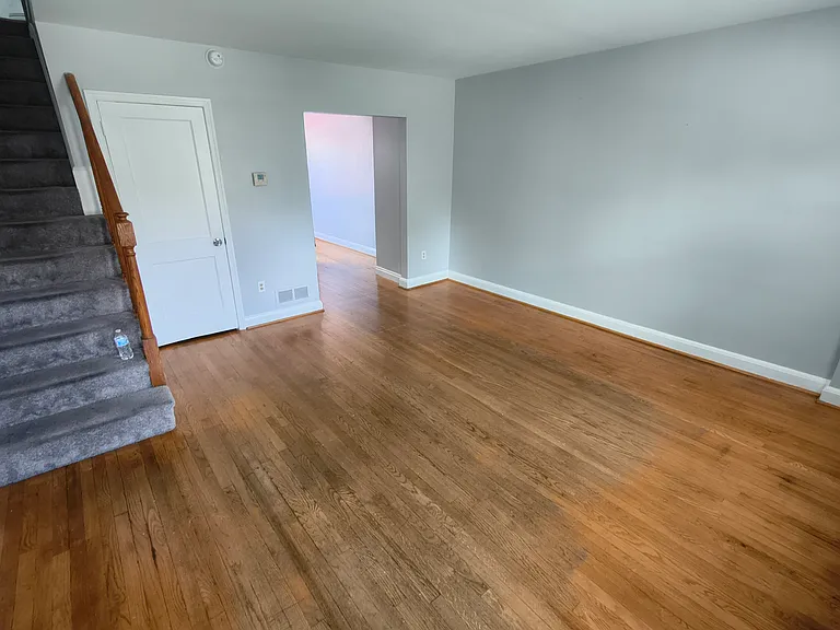 355 Grovethorn Rd — Photo 3