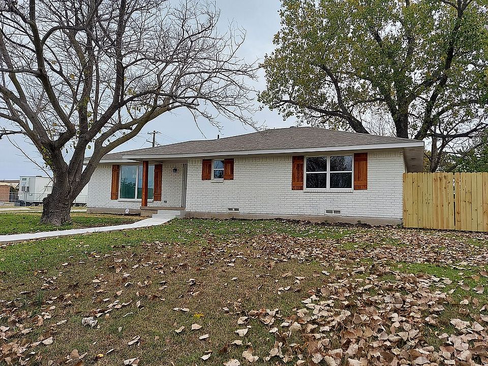 1st image of 4306 Skyline Dr