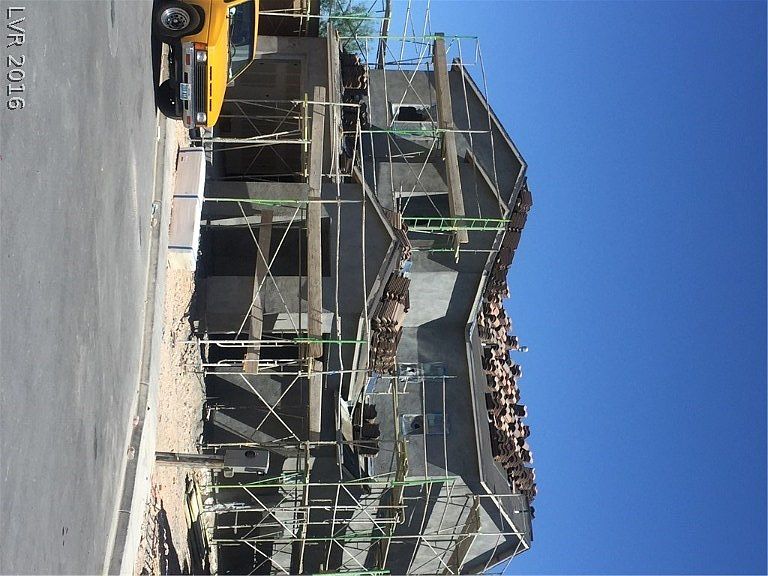 1st image of 6898 Linda Creek Ct