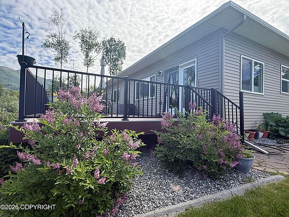 5th image of 22951 Sherman St #21