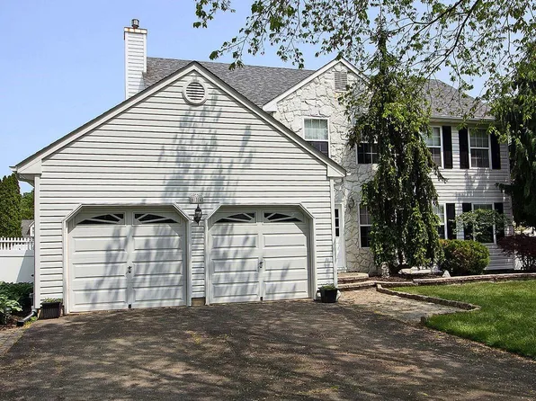 634 Hugo Dr, Toms River, NJ 08753