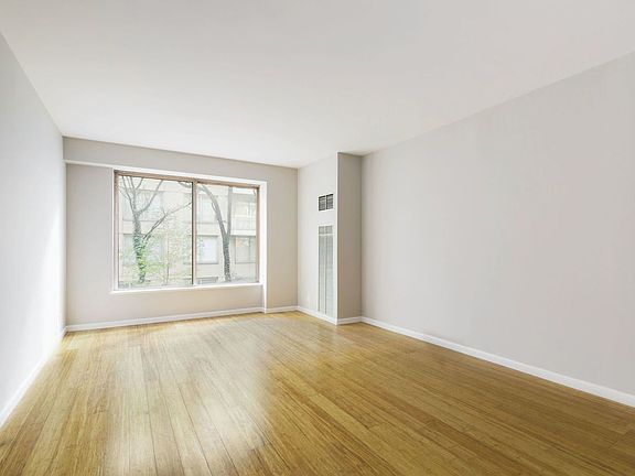 2nd image of 200 E 69th St #T2c
