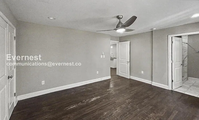 155 Rosser St SW — Photo 9