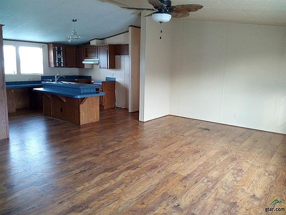 3rd image of 14497 Charity Dr