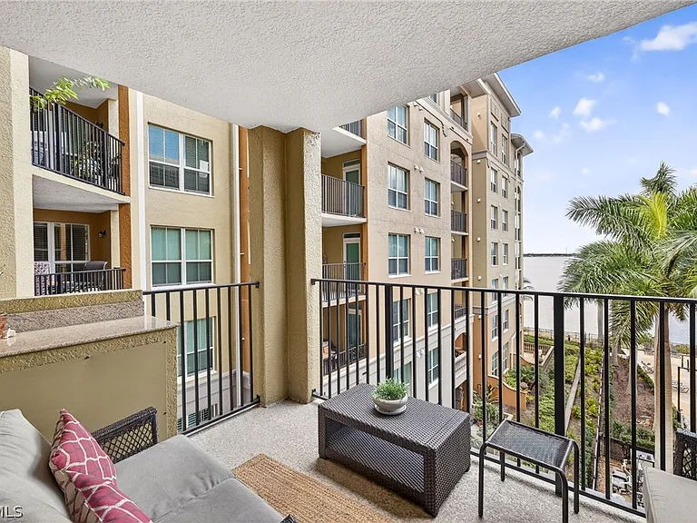 2825 Palm Beach Blvd #409 — Photo 27