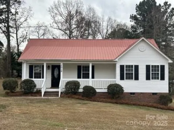 1018 Starcliff Cir, Lancaster, SC 29720