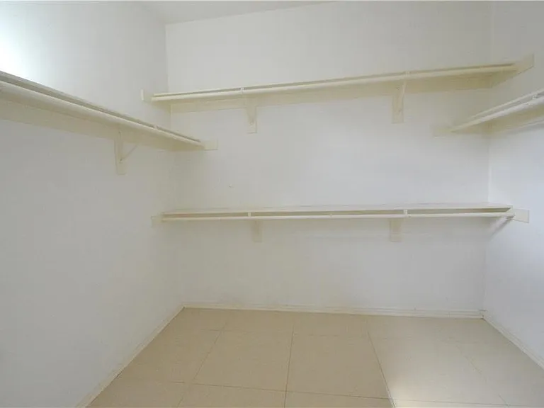 105 Sanctuary — Photo 20