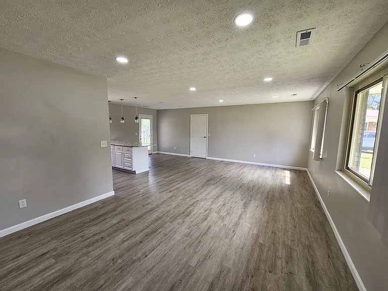 7779 Cedar Wood Cir — Photo 3