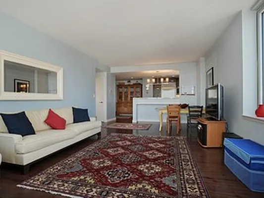 Sold by Citi Habitats | media 3