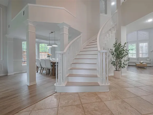 66 Marquise Oaks Pl, The Woodlands, TX 77382