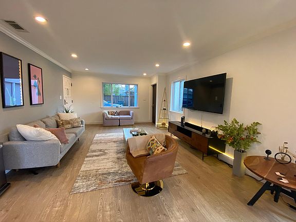 4th image of 3140 Morris Dr #A