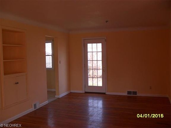 4th image of 30107 Thomas St