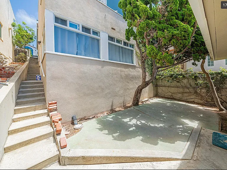 1838 Palm Dr — Photo 19