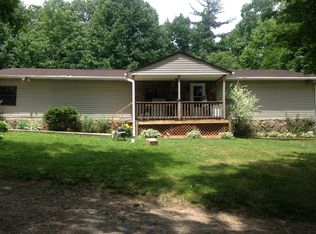 226 Brinkley Rd, Shady Spring, WV 25918