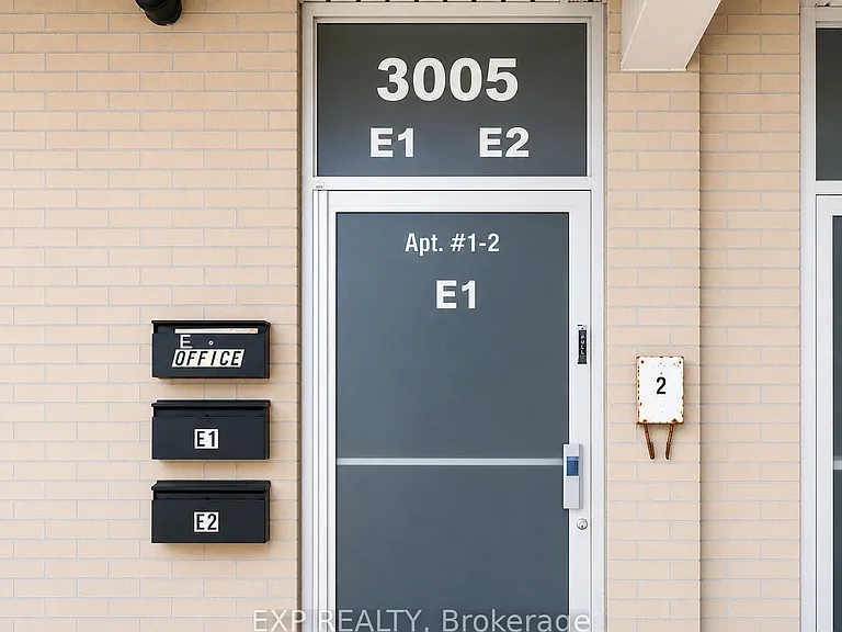 3005 Islington Ave W #E — Photo 4