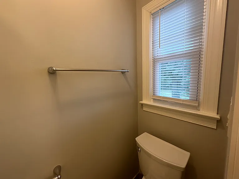 608 Hearndon Ct — Photo 25