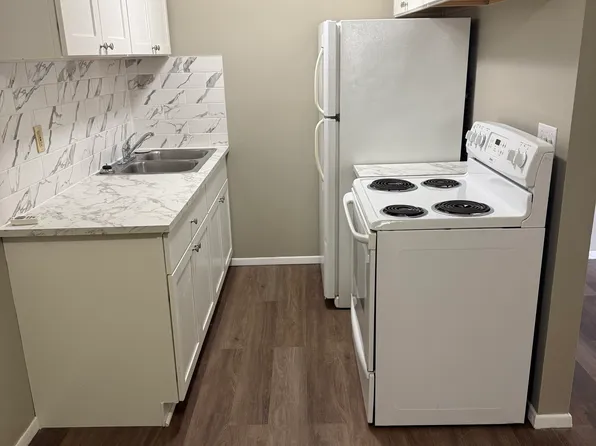 523 Front St #103, Berea, OH 44017