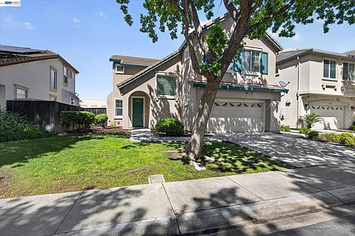 244 Balsam St Photo 1
