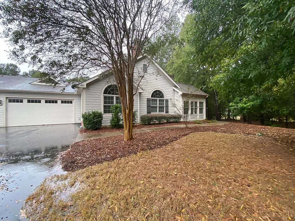 142 Edgewood Ct