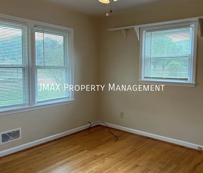 5240 Springlawn Ave — Photo 10