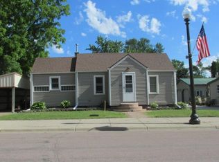 208 Main St W, Elysian, MN 56028
