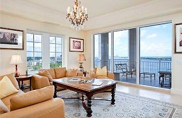 4th image of 622 N Flagler Dr APT 1203