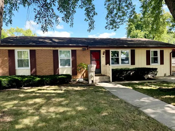 695 W Clinton St, Kankakee, IL 60901