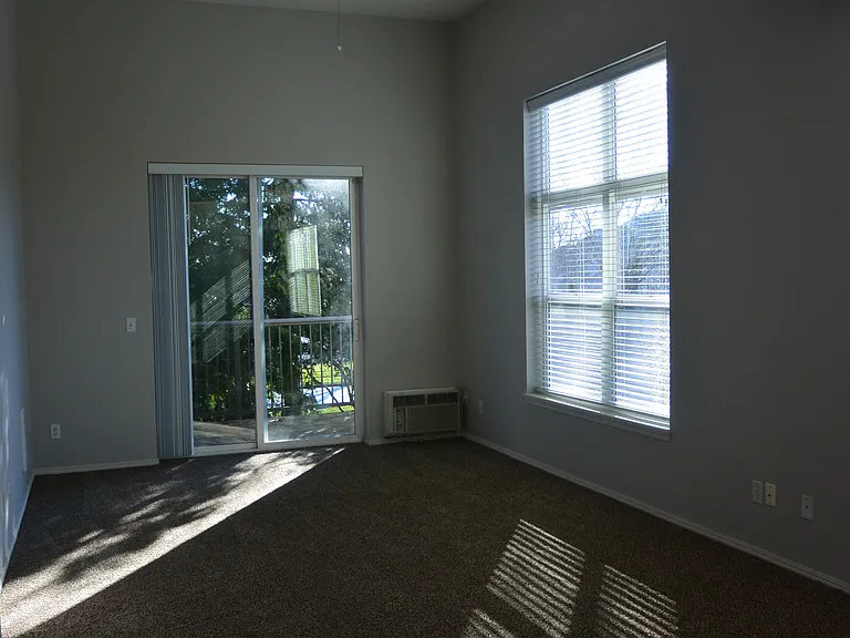 1830 SE Cutter Ln — Photo 6