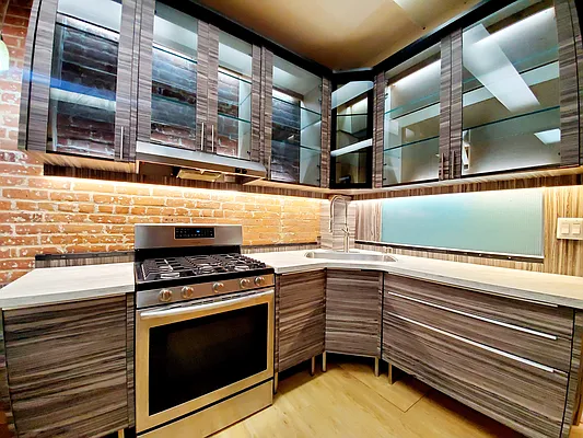 Rented by Brooklyn Property Group LLC | media 27