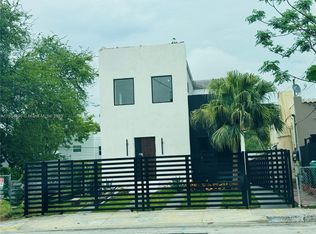 905 SW 13th Ct #907, Miami, FL 33135