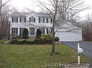 426 Wickham Rd, North Kingstown, RI 02852