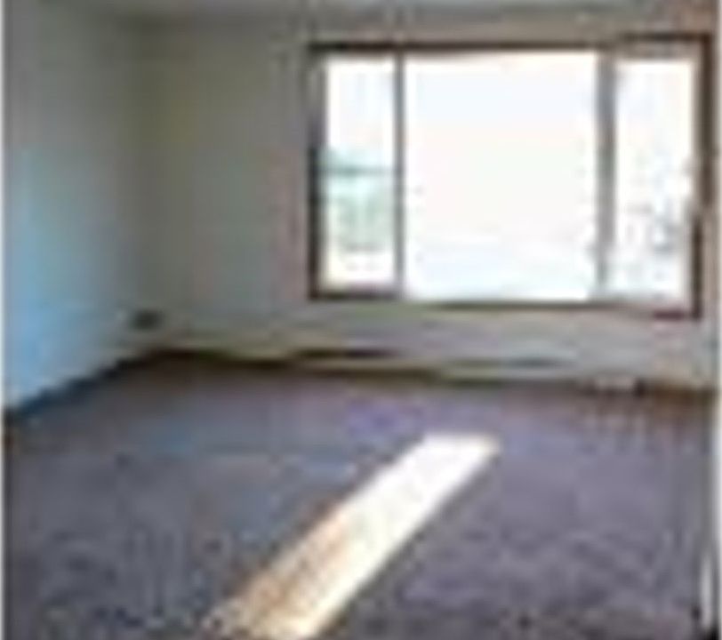 2nd image of 324 6th Ave SW