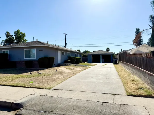 2104 Mayfair Dr W, Fresno, CA 93703