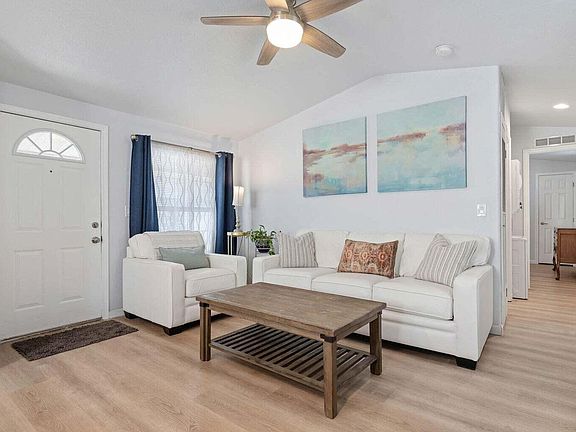 3rd image of 520 Pine Ave Space 75
