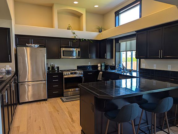 4th image of 3521 Becky Pl