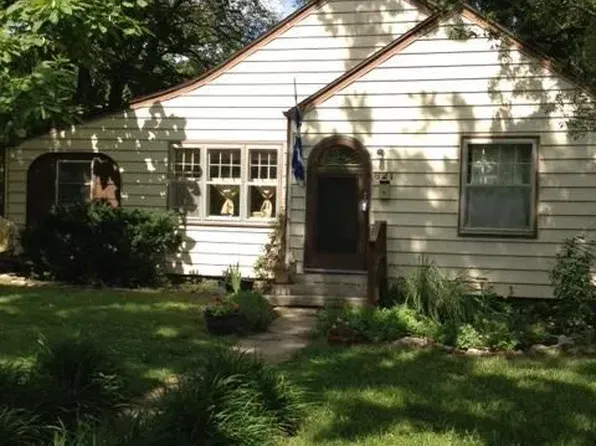 621 Maine St, Lawrence, KS 66044