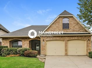 3016 Shoreline Dr, Burleson, TX 76028